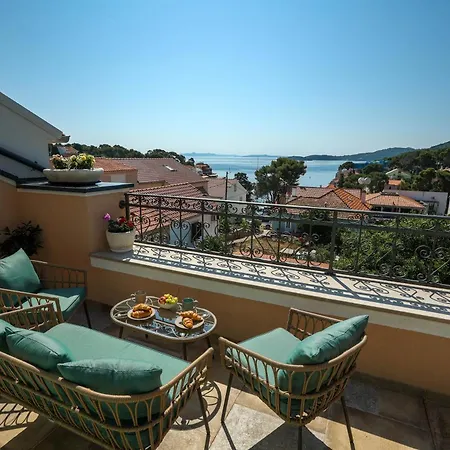 Villa Luxury Zlaja With Private Pool And Sauna Božava