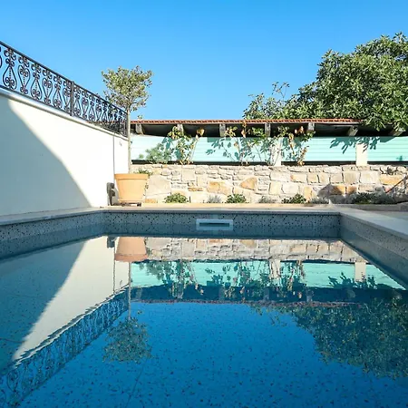 Luxury Zlaja With Private Pool And Sauna *