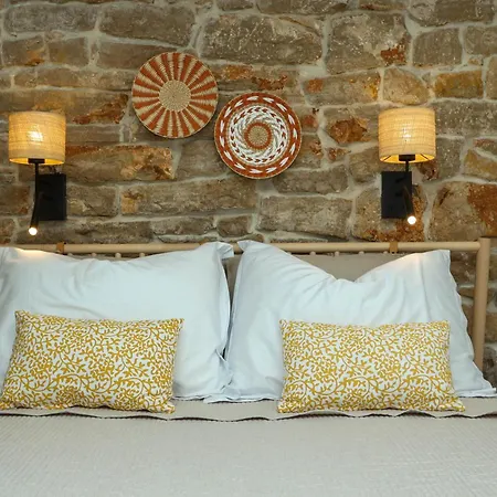 Luxury Zlaja With Private Pool And Sauna Villa *