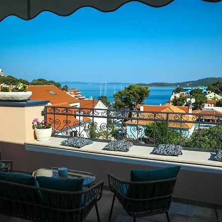 Villa Luxury Zlaja With Private Pool And Sauna *