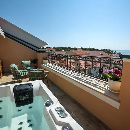 Luxury Zlaja With Private Pool And Sauna *