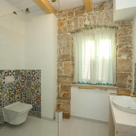 Luxury Zlaja With Private Pool And Sauna Villa Bozava