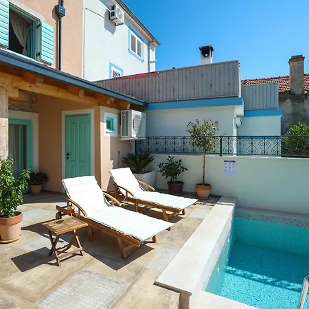 Luxury Zlaja With Private Pool And Sauna Villa *