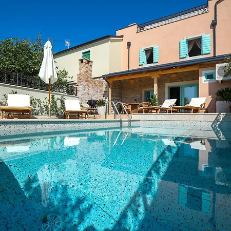 Luxury Zlaja With Private Pool And Sauna *